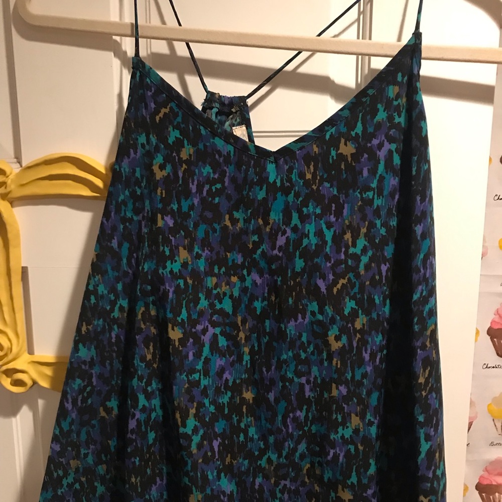 Cross cross back tank top